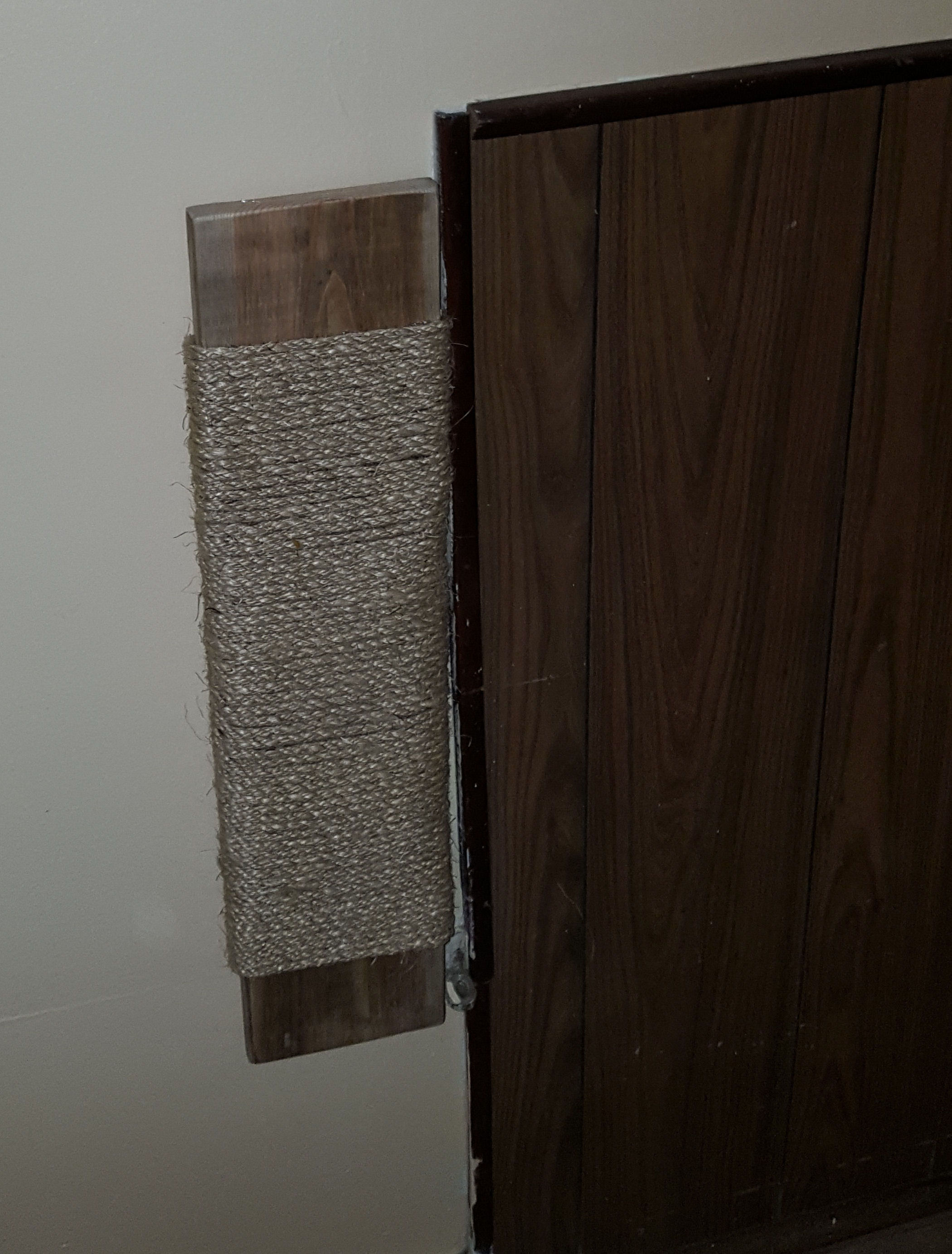 Reclaimed wood wall mount 'floating' Cat Scratcher - 24"x4"